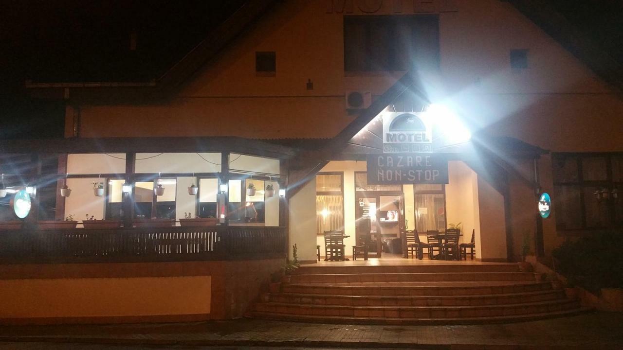 Motel Restaurant Lowe Deva Exterior photo